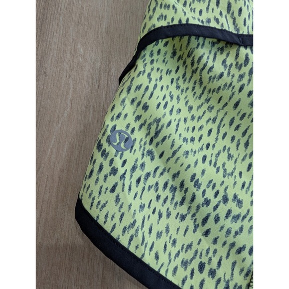 Lululemon Run Speed Shorts Lined 2.5" Dottie Dash Clarity Yellow Black Running 4 - Picture 2 of 6